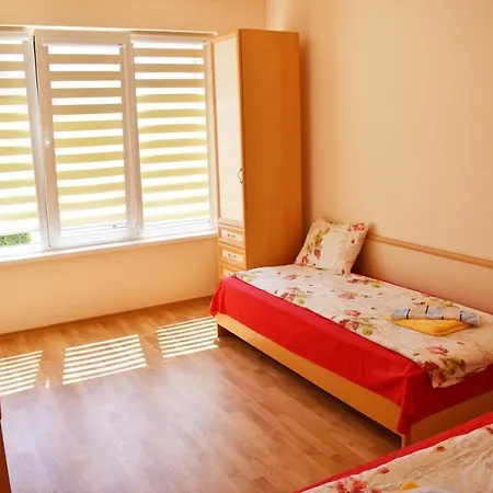 Lucky Seasons под наем в град Apartment
